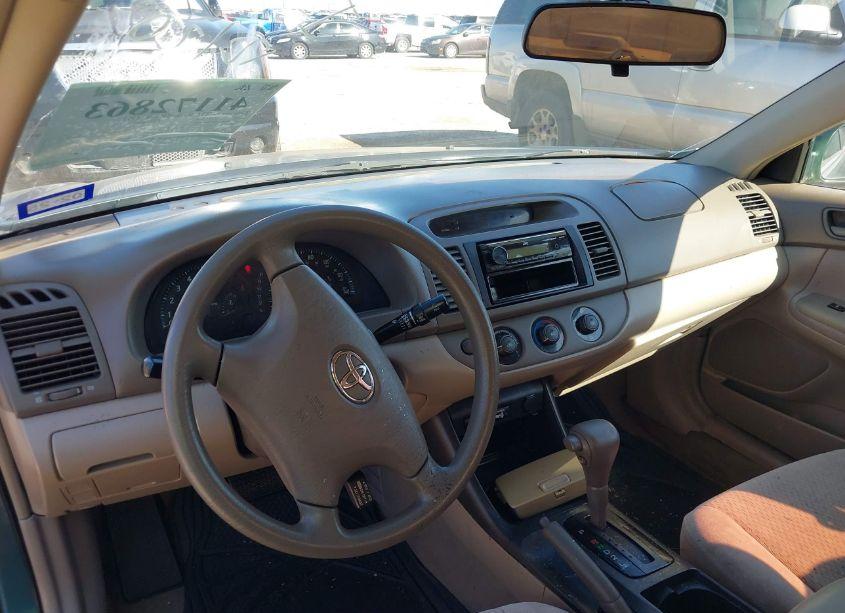 Photo 12 of 2002 Toyota Camry LE (VIN 4T1BE32K22U636663)
