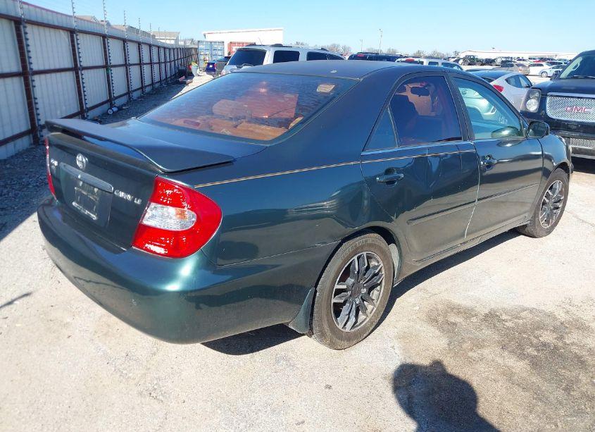 Photo 4 of 2002 Toyota Camry LE (VIN 4T1BE32K22U636663)