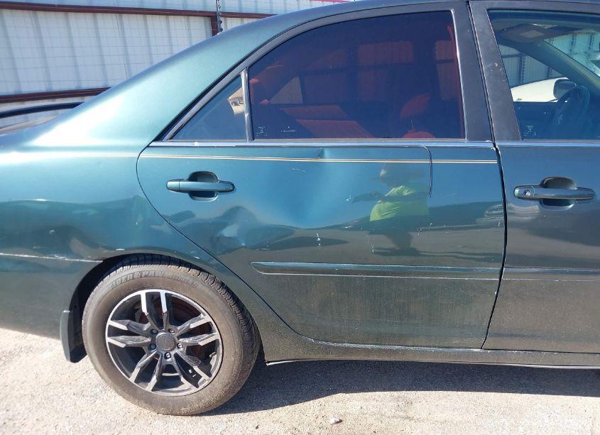 Photo 6 of 2002 Toyota Camry LE (VIN 4T1BE32K22U636663)