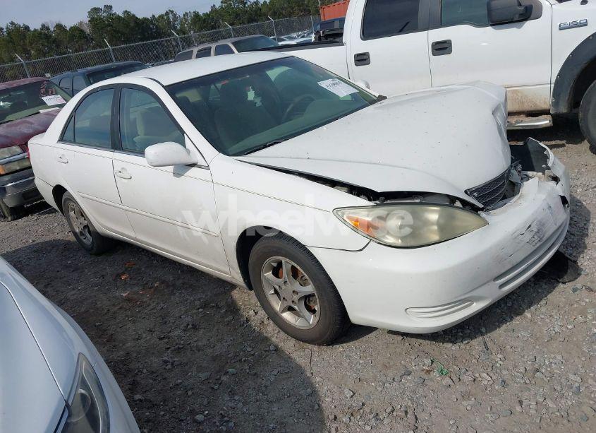 2003 Toyota Camry LE (VIN 4T1BE32K23U131689) main photo