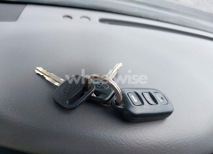 Photo 11 of 2003 Toyota Camry LE (VIN 4T1BE32K23U148976)