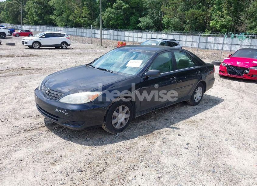 Photo 2 of 2003 Toyota Camry LE (VIN 4T1BE32K23U148976)