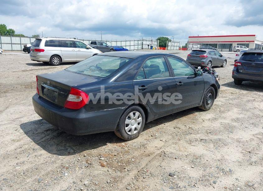 Photo 4 of 2003 Toyota Camry LE (VIN 4T1BE32K23U148976)