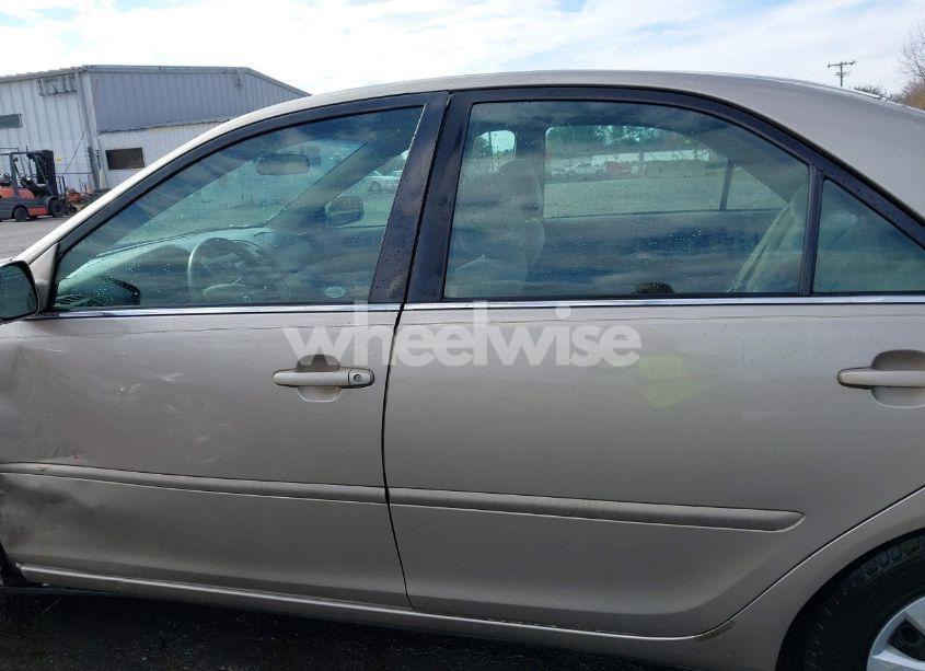 Photo 14 of 2003 Toyota Camry LE (VIN 4T1BE32K23U204009)