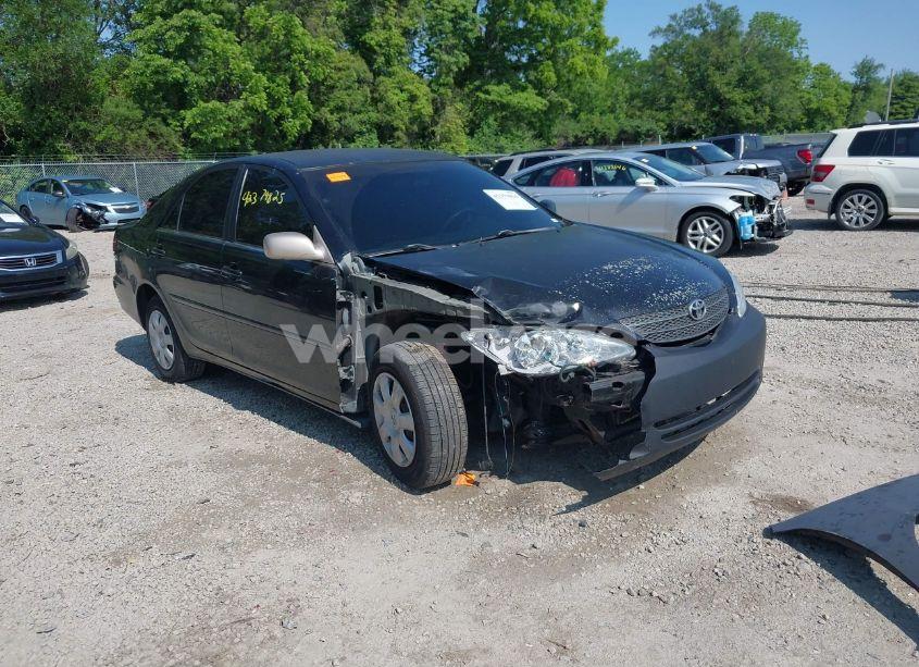 2003 Toyota Camry LE (VIN 4T1BE32K23U207833) main photo