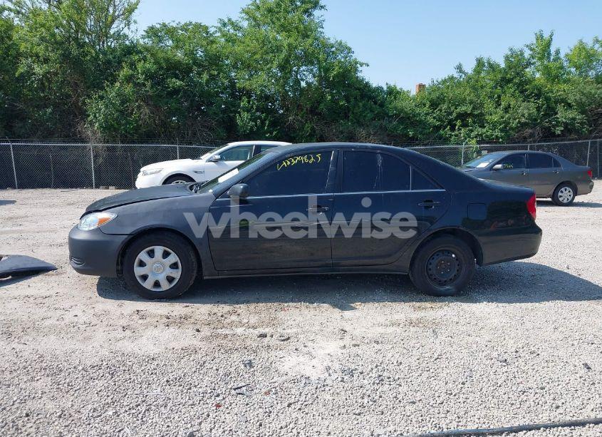 Photo 15 of 2003 Toyota Camry LE (VIN 4T1BE32K23U207833)