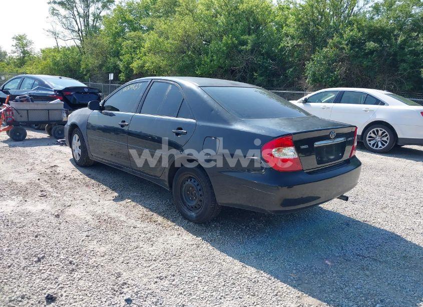 Photo 3 of 2003 Toyota Camry LE (VIN 4T1BE32K23U207833)