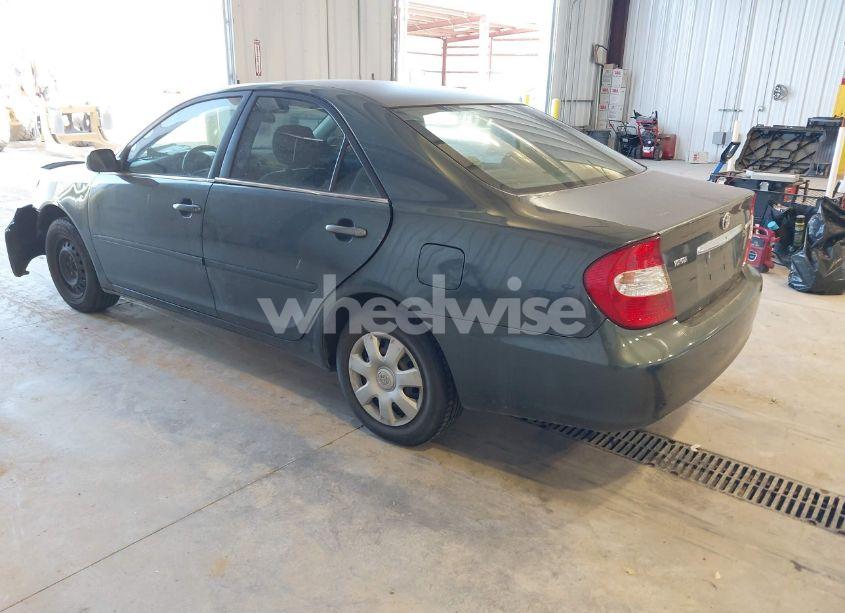 Photo 3 of 2003 Toyota Camry LE (VIN 4T1BE32K23U213602)