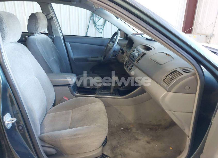 Photo 5 of 2003 Toyota Camry LE (VIN 4T1BE32K23U213602)