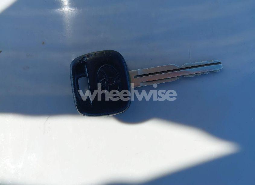 Photo 11 of 2003 Toyota Camry LE (VIN 4T1BE32K23U229296)