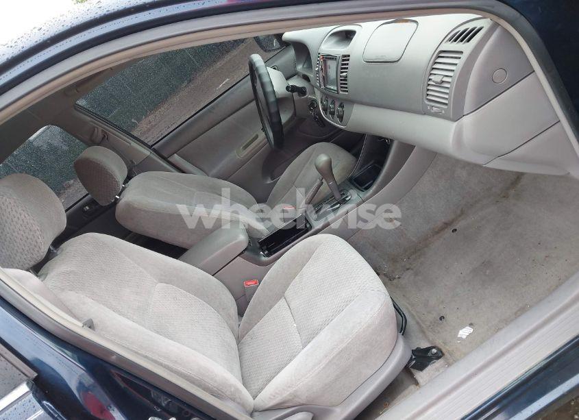 Photo 5 of 2003 Toyota Camry LE (VIN 4T1BE32K23U244929)