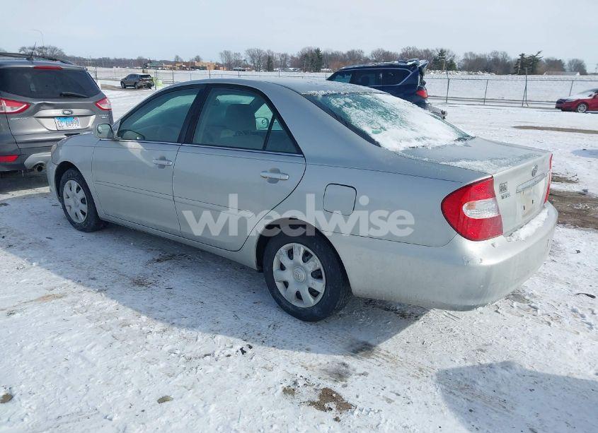 Photo 3 of 2003 Toyota Camry LE (VIN 4T1BE32K23U256644)