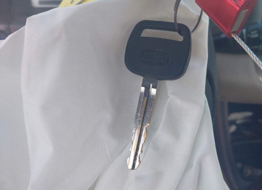 Photo 11 of 2003 Toyota Camry SE (VIN 4T1BE32K23U645946)