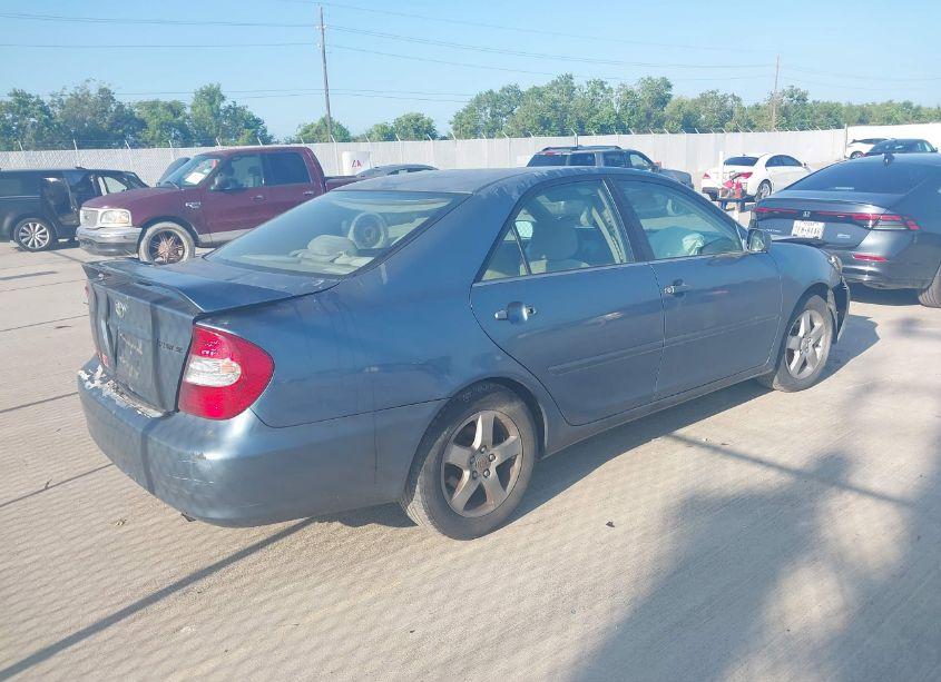 Photo 4 of 2003 Toyota Camry SE (VIN 4T1BE32K23U645946)