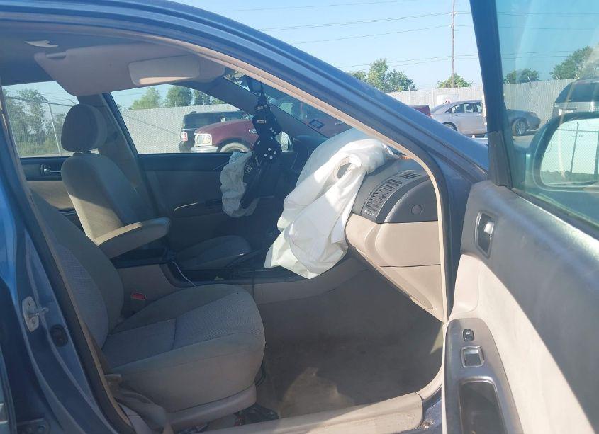 Photo 5 of 2003 Toyota Camry SE (VIN 4T1BE32K23U645946)