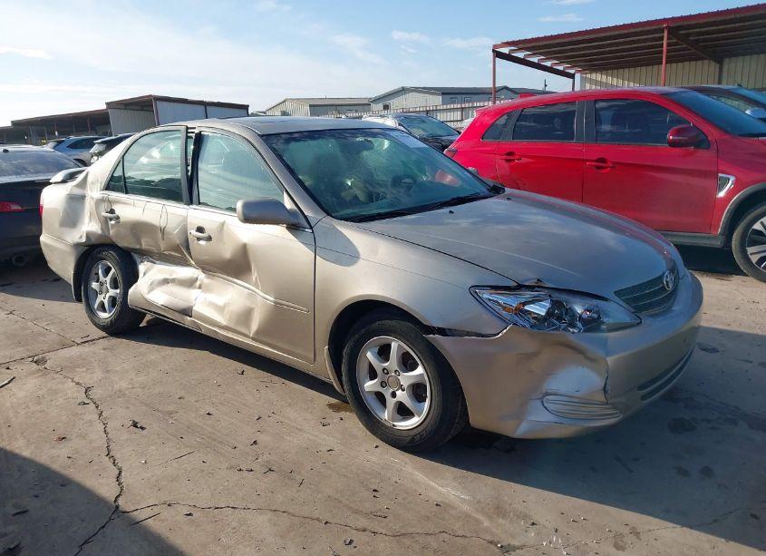 2003 Toyota Camry LE (VIN 4T1BE32K23U654596) main photo