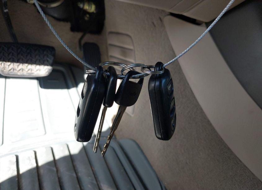 Photo 11 of 2003 Toyota Camry LE (VIN 4T1BE32K23U654596)