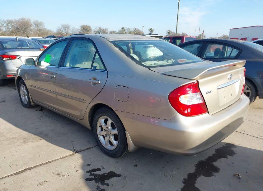 Photo 3 of 2003 Toyota Camry LE (VIN 4T1BE32K23U654596)