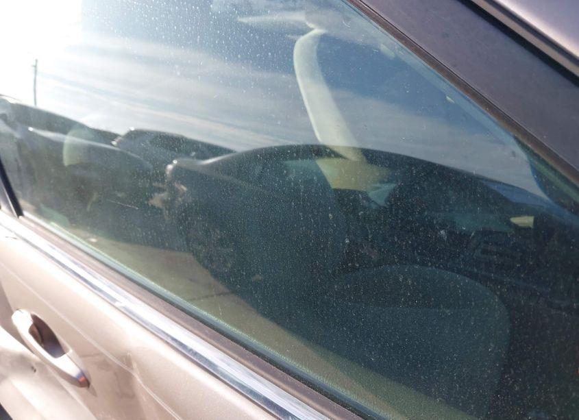 Photo 5 of 2003 Toyota Camry LE (VIN 4T1BE32K23U654596)