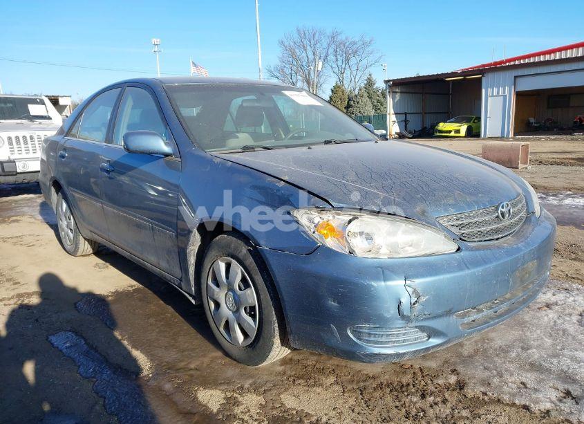 2003 Toyota Camry LE (VIN 4T1BE32K23U671222) main photo