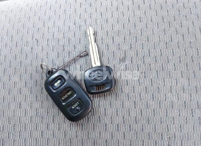 Photo 11 of 2003 Toyota Camry LE (VIN 4T1BE32K23U690370)