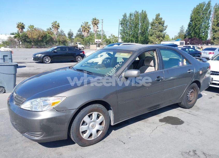 Photo 6 of 2003 Toyota Camry LE (VIN 4T1BE32K23U696220)