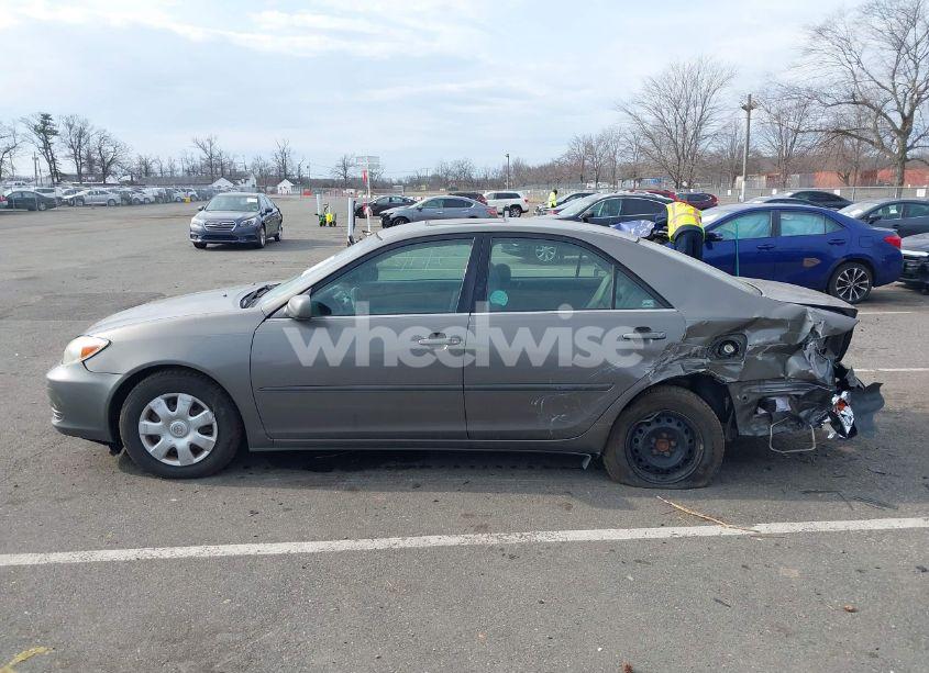Photo 14 of 2003 Toyota Camry LE (VIN 4T1BE32K23U714232)
