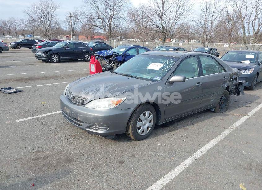 Photo 2 of 2003 Toyota Camry LE (VIN 4T1BE32K23U714232)