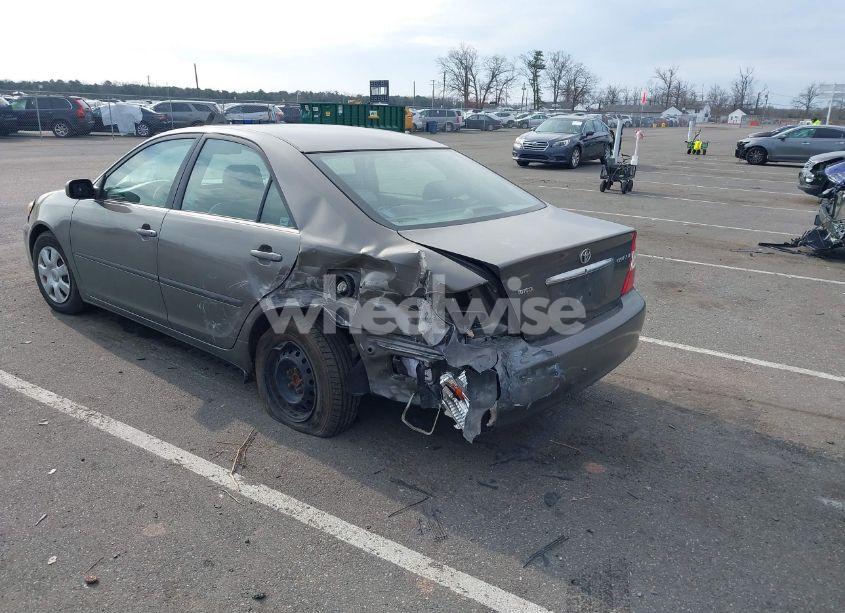 Photo 3 of 2003 Toyota Camry LE (VIN 4T1BE32K23U714232)