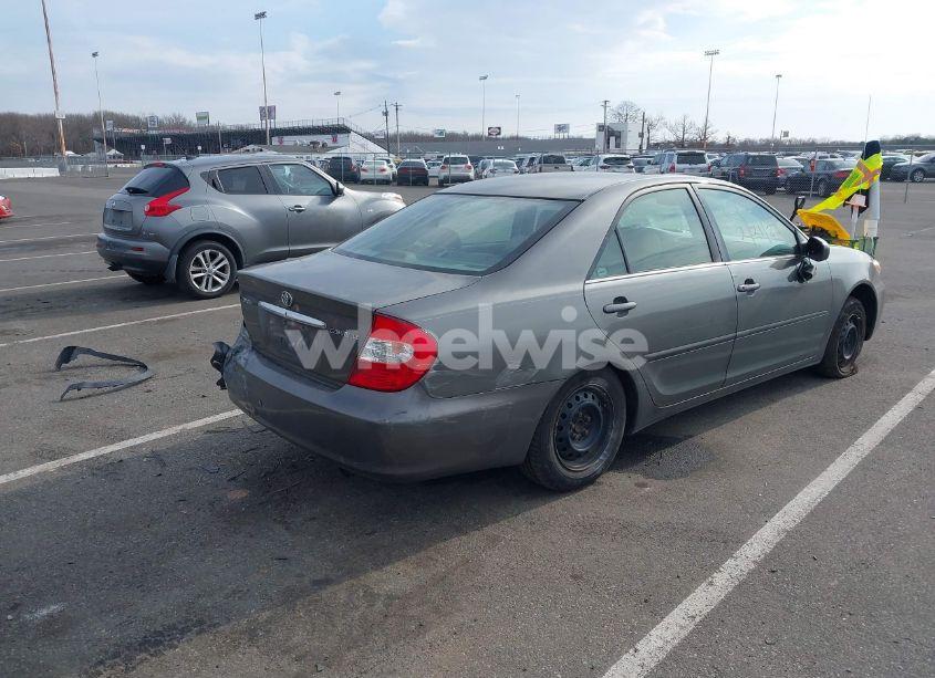 Photo 4 of 2003 Toyota Camry LE (VIN 4T1BE32K23U714232)