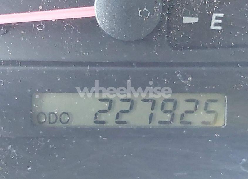 Photo 15 of 2003 Toyota Camry LE (VIN 4T1BE32K23U726090)