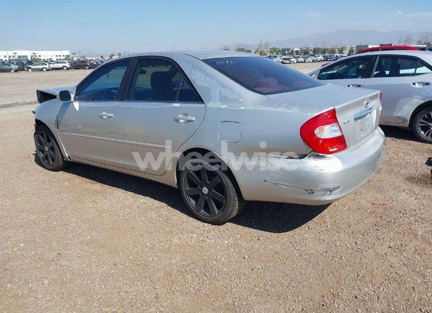 Photo 3 of 2003 Toyota Camry LE (VIN 4T1BE32K23U726090)