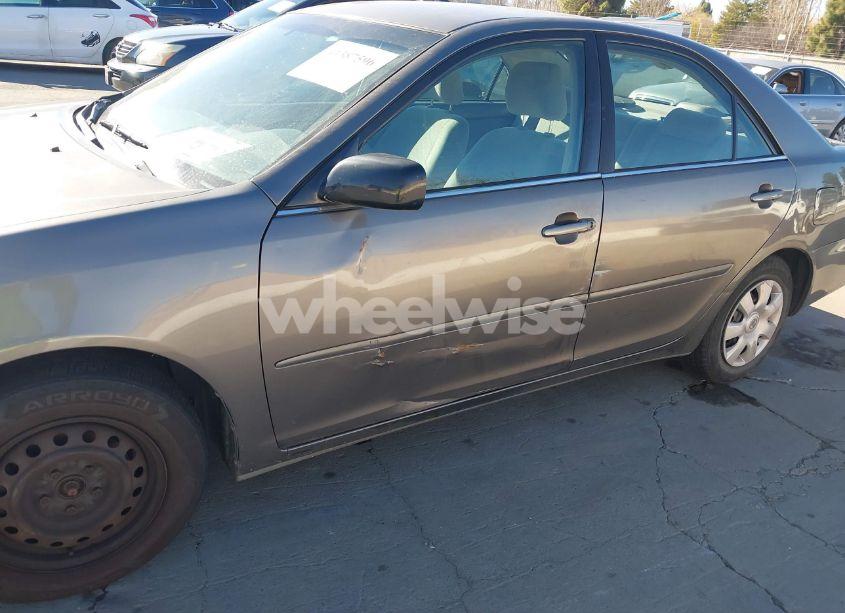 Photo 6 of 2003 Toyota Camry LE (VIN 4T1BE32K23U742922)