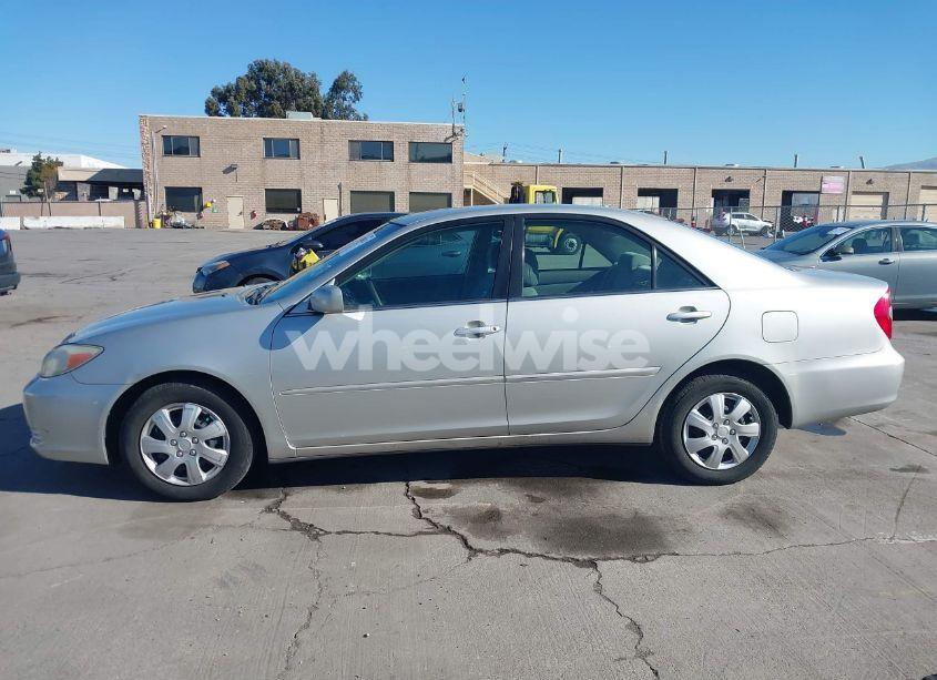 Photo 15 of 2003 Toyota Camry LE (VIN 4T1BE32K23U742970)