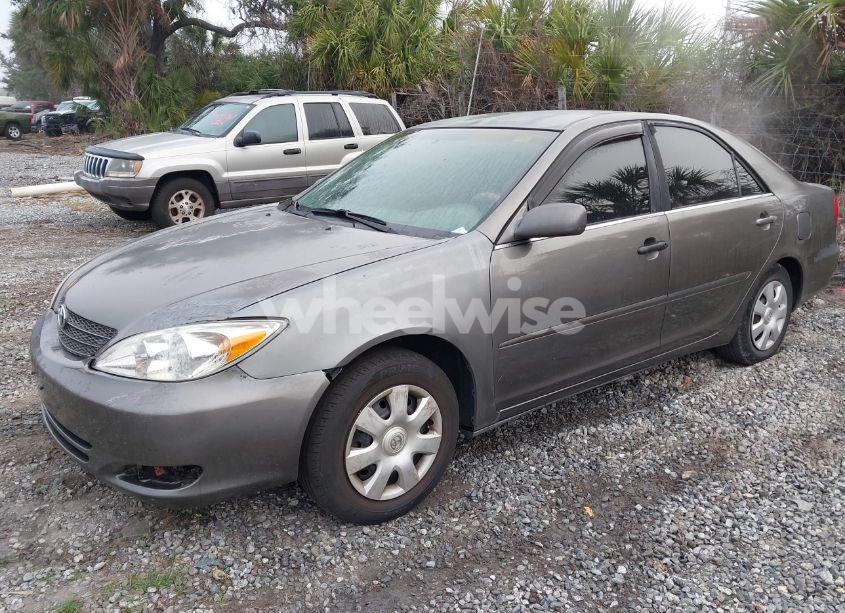 Photo 2 of 2003 Toyota Camry LE (VIN 4T1BE32K23U748817)