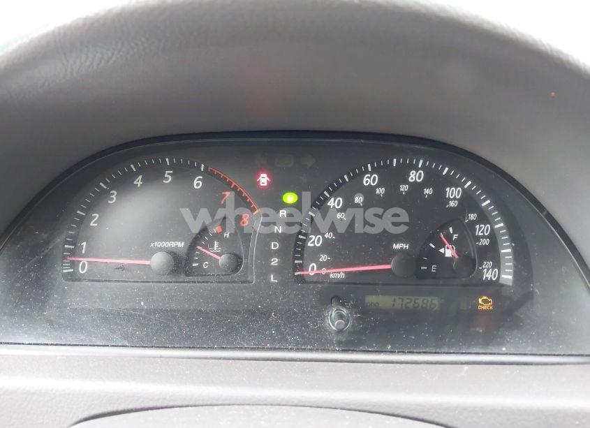 Photo 7 of 2003 Toyota Camry LE (VIN 4T1BE32K23U748817)