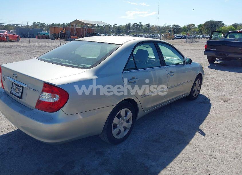 Photo 4 of 2003 Toyota Camry XLE (VIN 4T1BE32K23U756965)