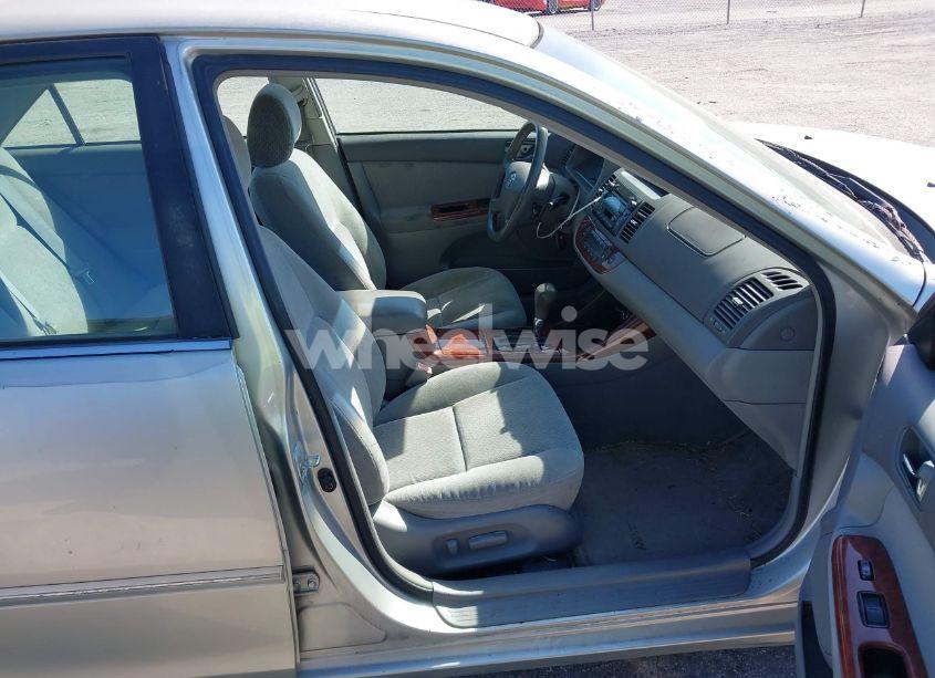 Photo 5 of 2003 Toyota Camry XLE (VIN 4T1BE32K23U756965)