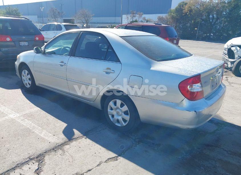 Photo 3 of 2003 Toyota Camry LE (VIN 4T1BE32K23U765603)