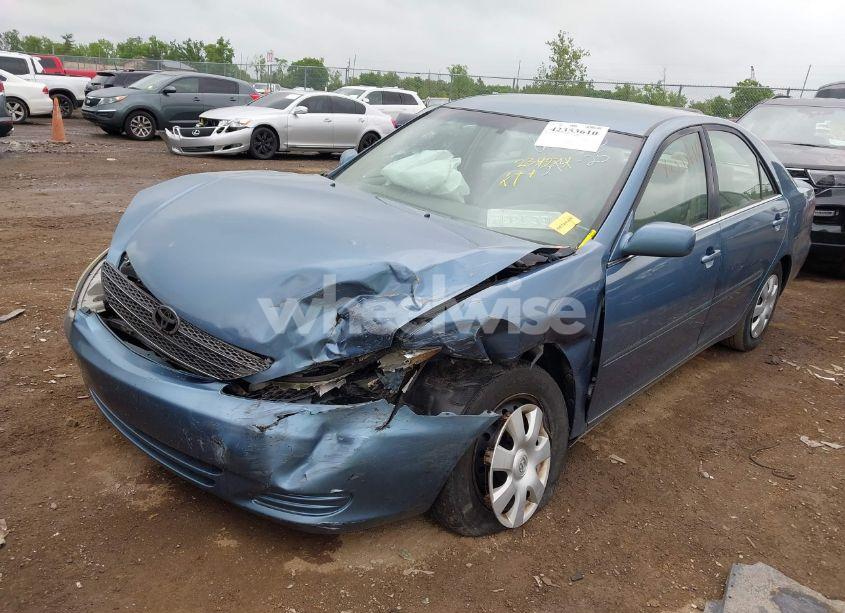 Photo 2 of 2003 Toyota Camry LE (VIN 4T1BE32K23U769831)
