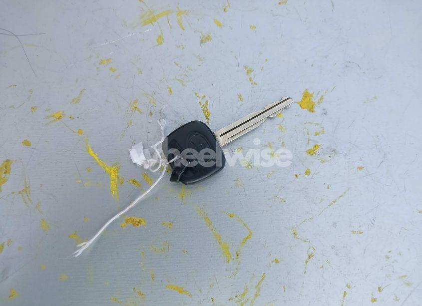 Photo 11 of 2003 Toyota Camry LE (VIN 4T1BE32K23U774947)