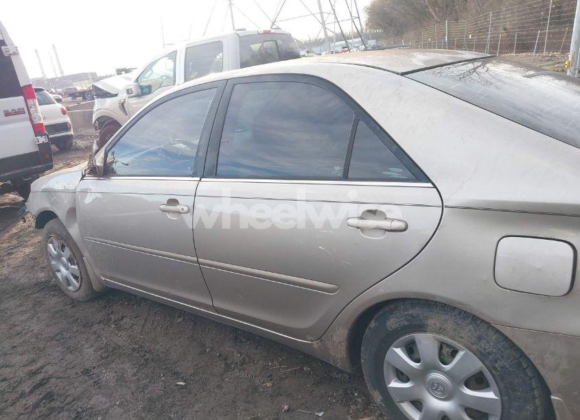 Photo 14 of 2003 Toyota Camry LE (VIN 4T1BE32K23U774947)
