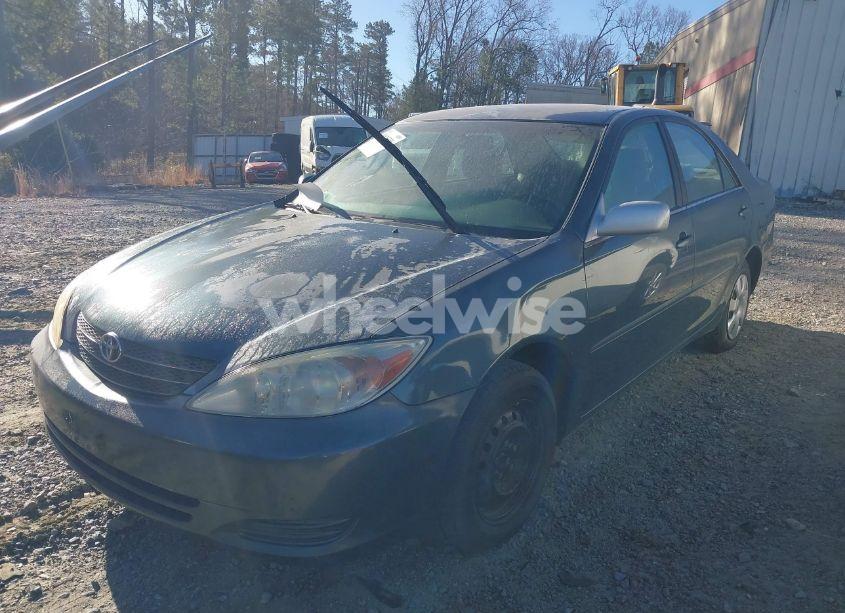 Photo 2 of 2003 Toyota Camry LE (VIN 4T1BE32K23U785060)