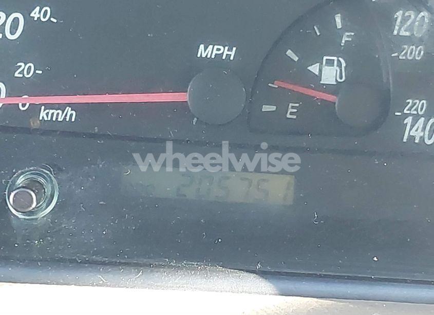 Photo 7 of 2003 Toyota Camry LE (VIN 4T1BE32K23U785060)