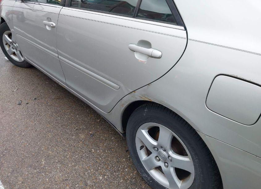 Photo 14 of 2004 Toyota Camry SE (VIN 4T1BE32K24U270755)