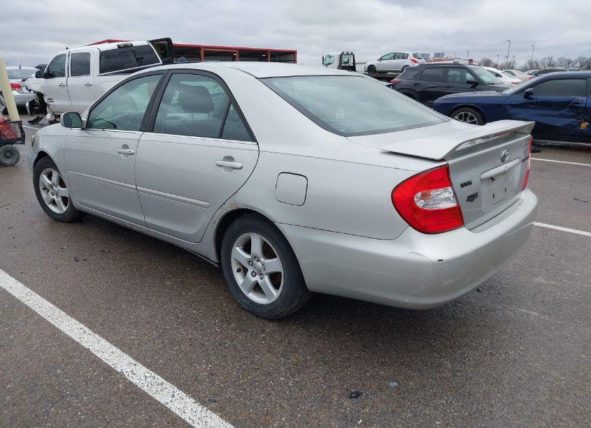 Photo 3 of 2004 Toyota Camry SE (VIN 4T1BE32K24U270755)