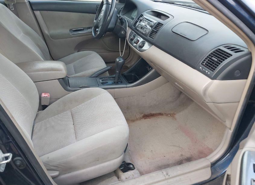 Photo 5 of 2004 Toyota Camry SE (VIN 4T1BE32K24U358625)