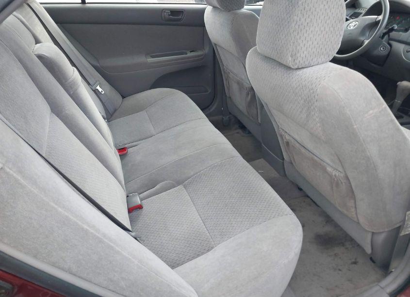 Photo 8 of 2004 Toyota Camry LE (VIN 4T1BE32K24U358964)