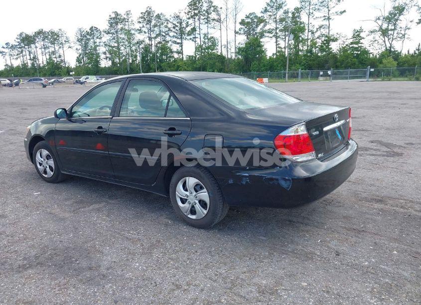 Photo 3 of 2004 Toyota Camry STD (VIN 4T1BE32K24U364411)