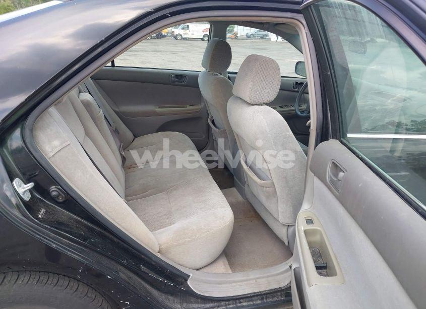 Photo 8 of 2004 Toyota Camry STD (VIN 4T1BE32K24U364411)